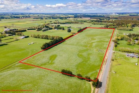 Photo of property in 33 Mckellar Road, Seaward Bush, Invercargill, 9871