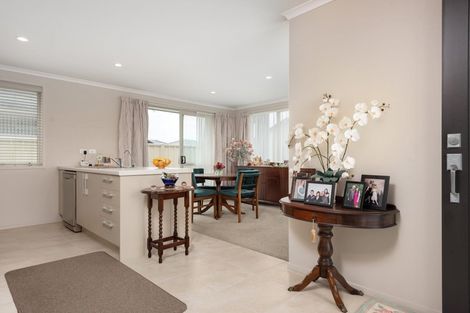 Photo of property in 4 Catamaran Way, Papamoa Beach, Papamoa, 3118