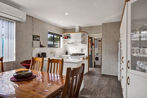 Photo of property in 10 Murdoch Street, Hawera, 4610