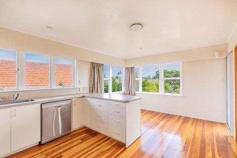 Photo of property in 474 East Coast Road, Windsor Park, Auckland, 0630