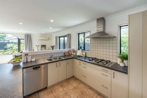 Photo of property in 9 Seclusion Lane, Parklands, Christchurch, 8083