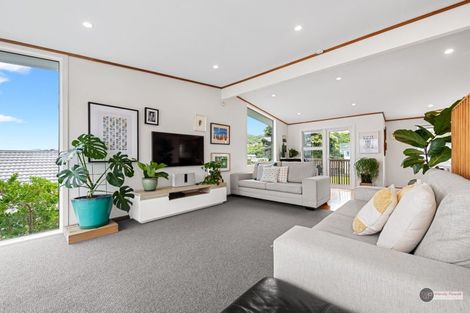 Photo of property in 92b Dowse Drive, Maungaraki, Lower Hutt, 5010