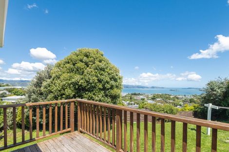 Photo of property in 29 Oakleigh Street, Maungaraki, Lower Hutt, 5010