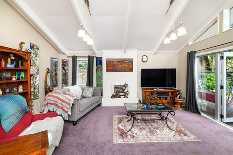 Photo of property in 16 Antrim Place, Hokowhitu, Palmerston North, 4410