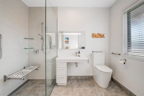 Photo of property in 7 Raabia Close, Parakai, 0830