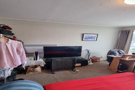 Photo of property in Churchill Flats, 213 The Terrace, Wellington Central, Wellington, 6011