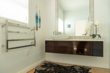 Photo of property in 89 Centennial Drive, Whitianga, 3510