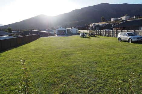 Photo of property in 12 Magpie Place, Lake Hawea, 9382