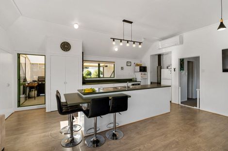 Photo of property in 3 Boundary Road, Waipahihi, Taupo, 3330