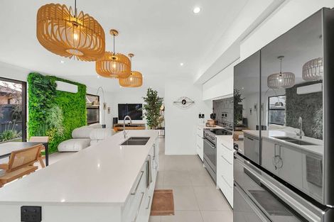 Photo of property in 14 Dalwood Crescent, Rolleston, 7614