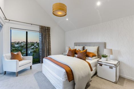 Photo of property in 11 Tuatini Place, Long Bay, Auckland, 0630