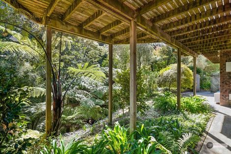 Photo of property in 2 Lady Bell Grove, Lowry Bay, Lower Hutt, 5013