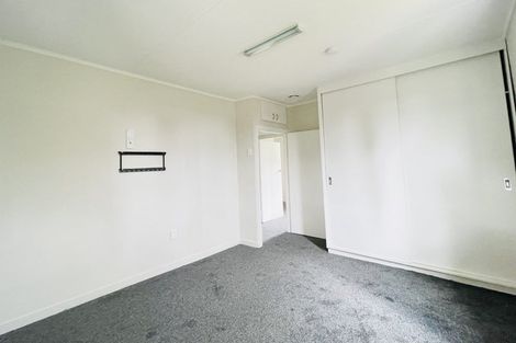 Photo of property in 30 Ferry Parade, Herald Island, Auckland, 0618