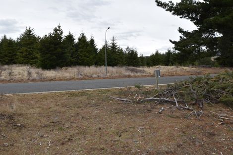 Photo of property in 71 Ohau Drive, Lake Ohau, Twizel, 9412