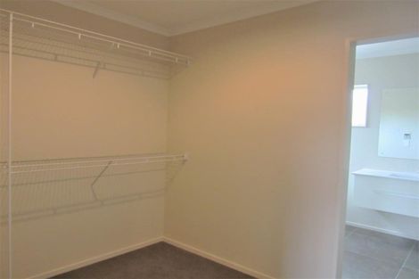 Photo of property in 7 Belize Grove, Grenada Village, Wellington, 6037