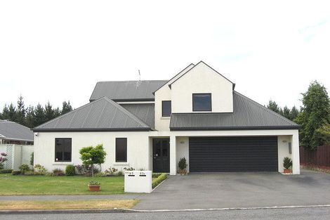 Photo of property in 37 Forest Drive, Parklands, Christchurch, 8083