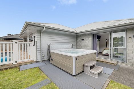 Photo of property in 86 Pakanga Grove, Pyes Pa, Tauranga, 3112