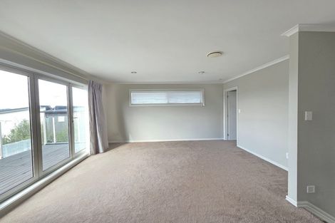 Photo of property in 6b Marina View Drive, West Harbour, Auckland, 0618