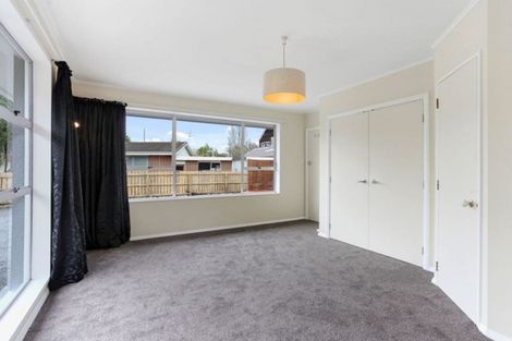 Photo of property in 47 Wainoni Road, Wainoni, Christchurch, 8061