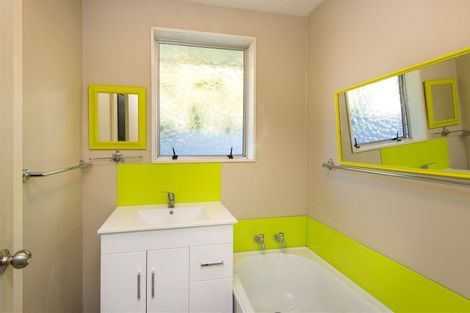 Photo of property in 1/1 Solway Avenue, Ilam, Christchurch, 8041