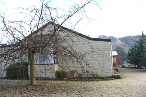 Photo of property in 6 Payne Place, Arrowtown, 9302