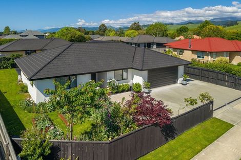 Photo of property in 6 George Fyfe Way, Wakefield, 7025