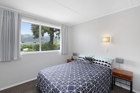 Photo of property in 11 Horomona Road, Paekakariki, 5034