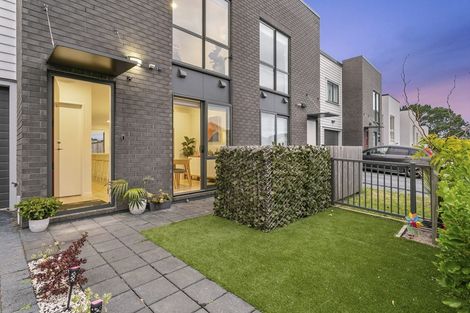 Photo of property in 70 Manutewhau Road, Massey, Auckland, 0614