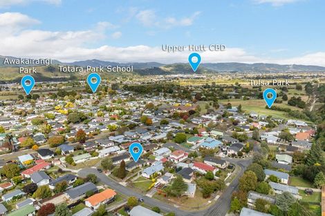 Photo of property in 6 Topeka Grove, Totara Park, Upper Hutt, 5018