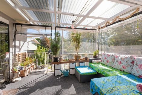 Photo of property in 72 Aotea Crescent, Tokoroa, 3420