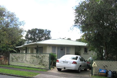 Photo of property in 8b Borrowdace Avenue, Botany Downs, Auckland, 2010