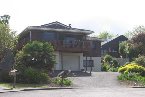 Photo of property in 17 Westergrove Place, West Harbour, Auckland, 0618