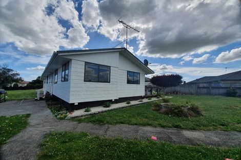 Photo of property in 17 Westhaven Place, Tuakau, 2121