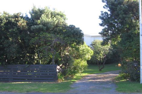 Photo of property in 59 Field Way, Waikanae Beach, Waikanae, 5036