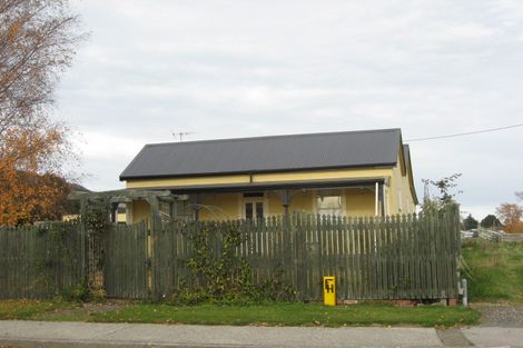 Photo of property in 79 Northumberland Street, Tapanui, 9522