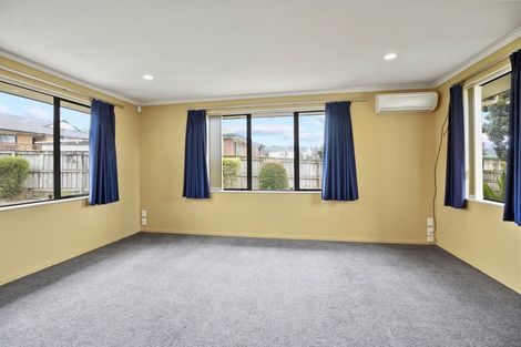 Photo of property in 17 Rochester Place, Nawton, Hamilton, 3200