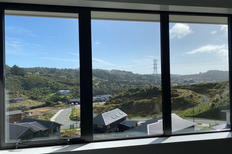 Photo of property in 12 Bee Lane, Whitby, Porirua, 5024
