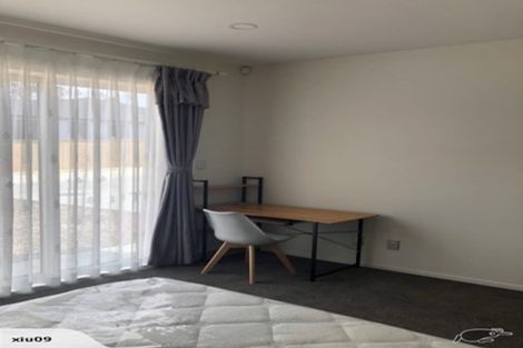 Photo of property in 10 Tararua Street, Massey, Auckland, 0614