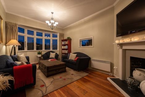 Photo of property in 18 Carrington Street, Mount Cook, Wellington, 6021