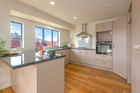 Photo of property in 8 Sorrento Place, Kelvin Grove, Palmerston North, 4414