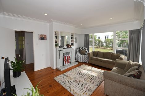 Photo of property in 53 Rodney Street, Wellsford, 0900