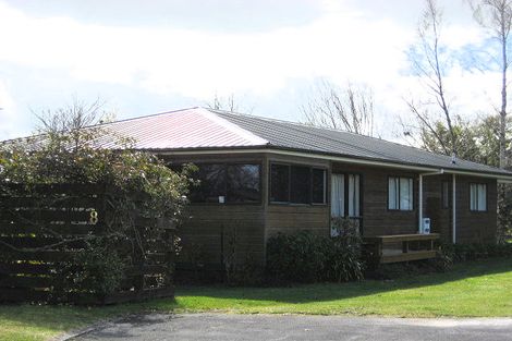 Photo of property in 8 Candu Lane, Kinloch, Taupo, 3377