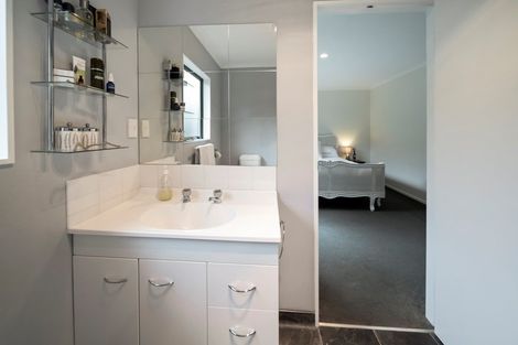 Photo of property in 26 Carthew Street, Okato, 4335