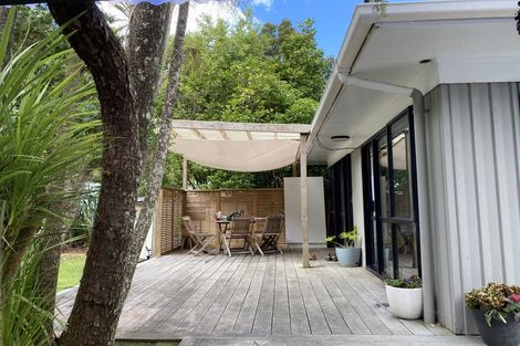 Photo of property in 15 Boylan Road, Titirangi, Auckland, 0604