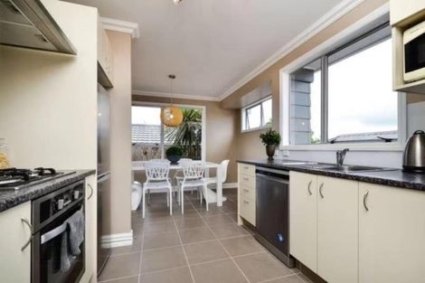 Photo of property in 27 Pahi Place, West Harbour, Auckland, 0618