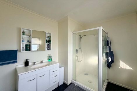 Photo of property in 74 Parris Street, Waitara, 4320