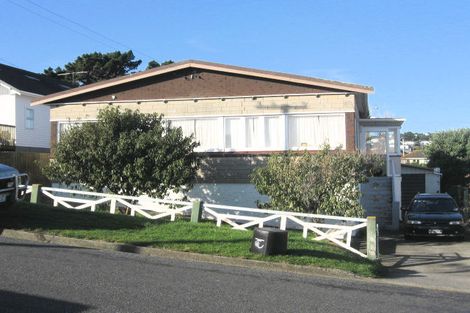 Photo of property in 6 Herewini Street, Titahi Bay, Porirua, 5022