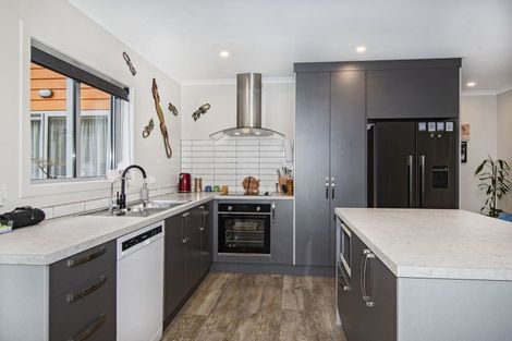 Photo of property in 13 Vintage Lane, Kauri, 0185