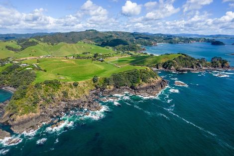 Photo of property in 118 Rockell Road, Whananaki, Hikurangi, 0181