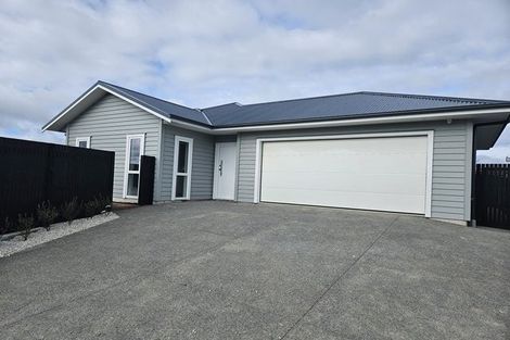 Photo of property in 94 Freedom Drive, Kelvin Grove, Palmerston North, 4470